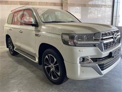 تۆیۆتا لاند کروزەر